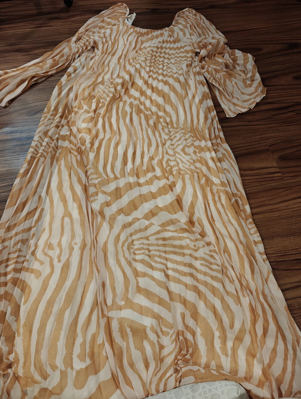 Sézane Julietta LongSleeve Pleated Maxi Robe Dress In Zebra Sz 10 - Picture 9 of 11